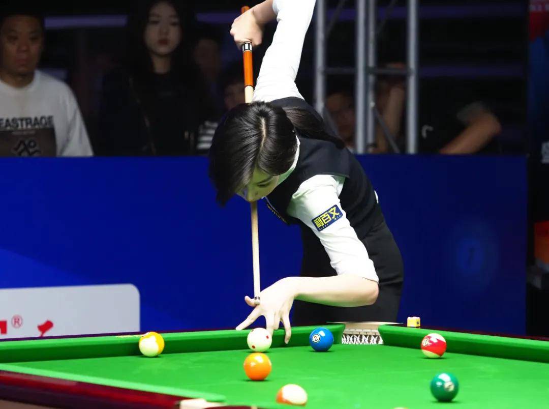 她在亚锦赛 她在亚锦赛