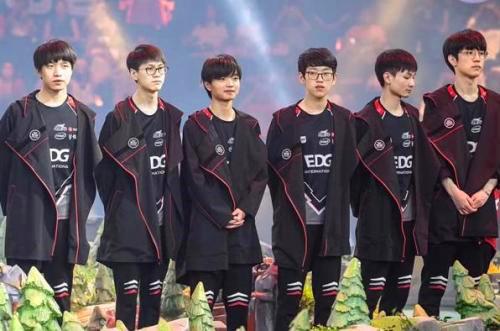 制了王楚钦 制了王楚钦